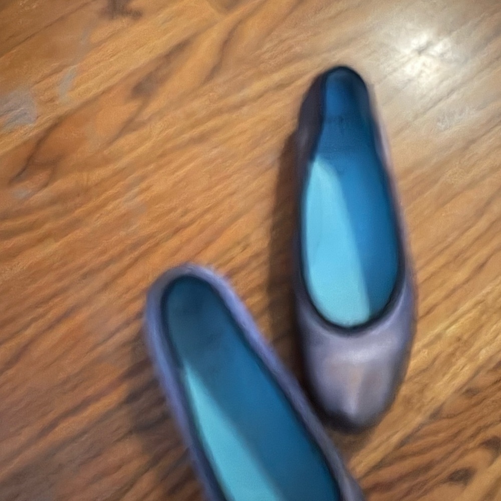 Thierry Rabotin Silver Ballet Flats - Picture 4 of 5